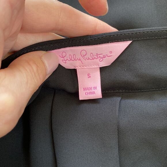 Lilly Pulitzer Black V-Neck Long sleeve Myah Top With Attached Camisole Sz Small - Picture 10 of 12